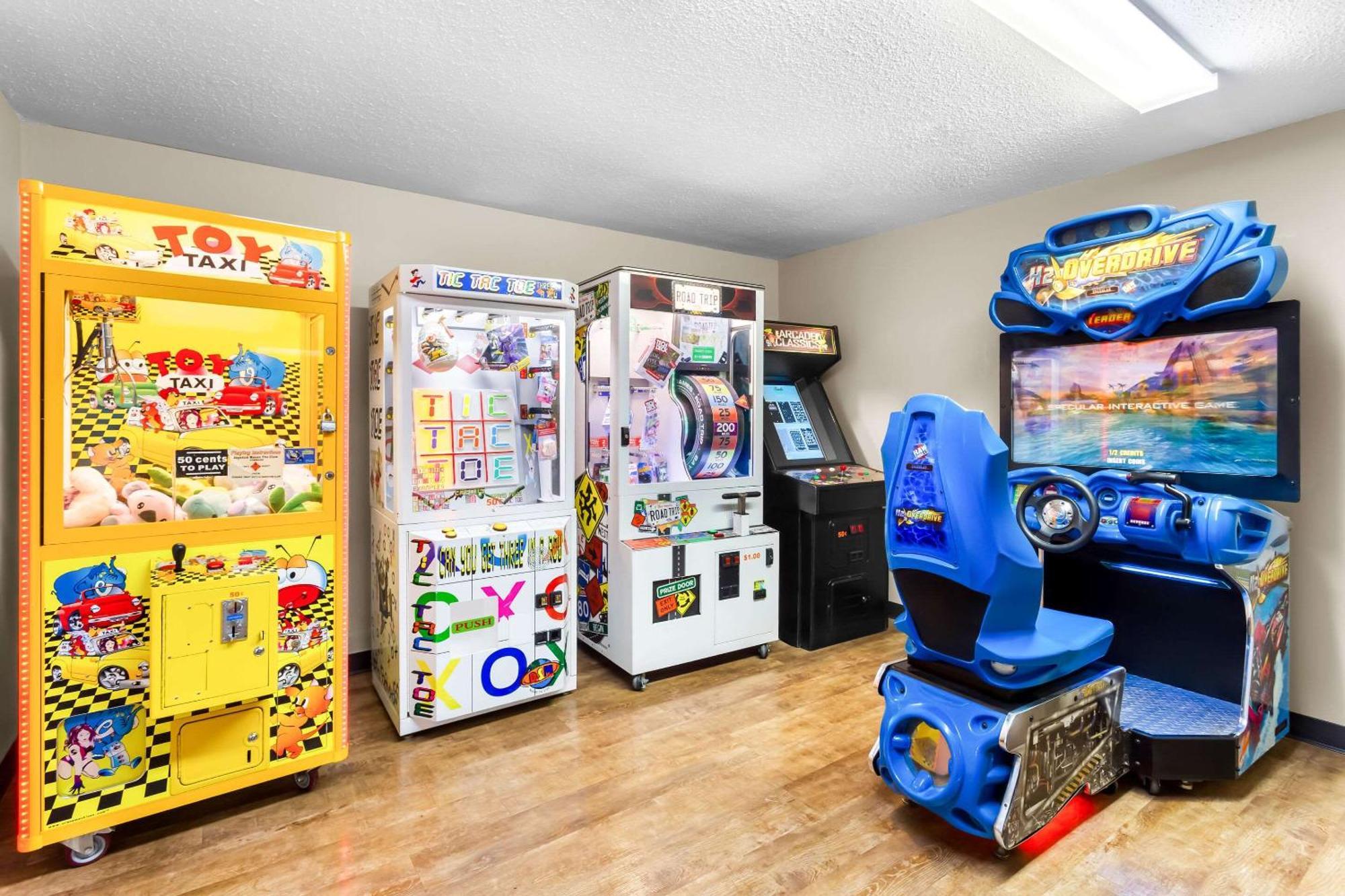 Rodeway Inn ゴーラム エクステリア 写真