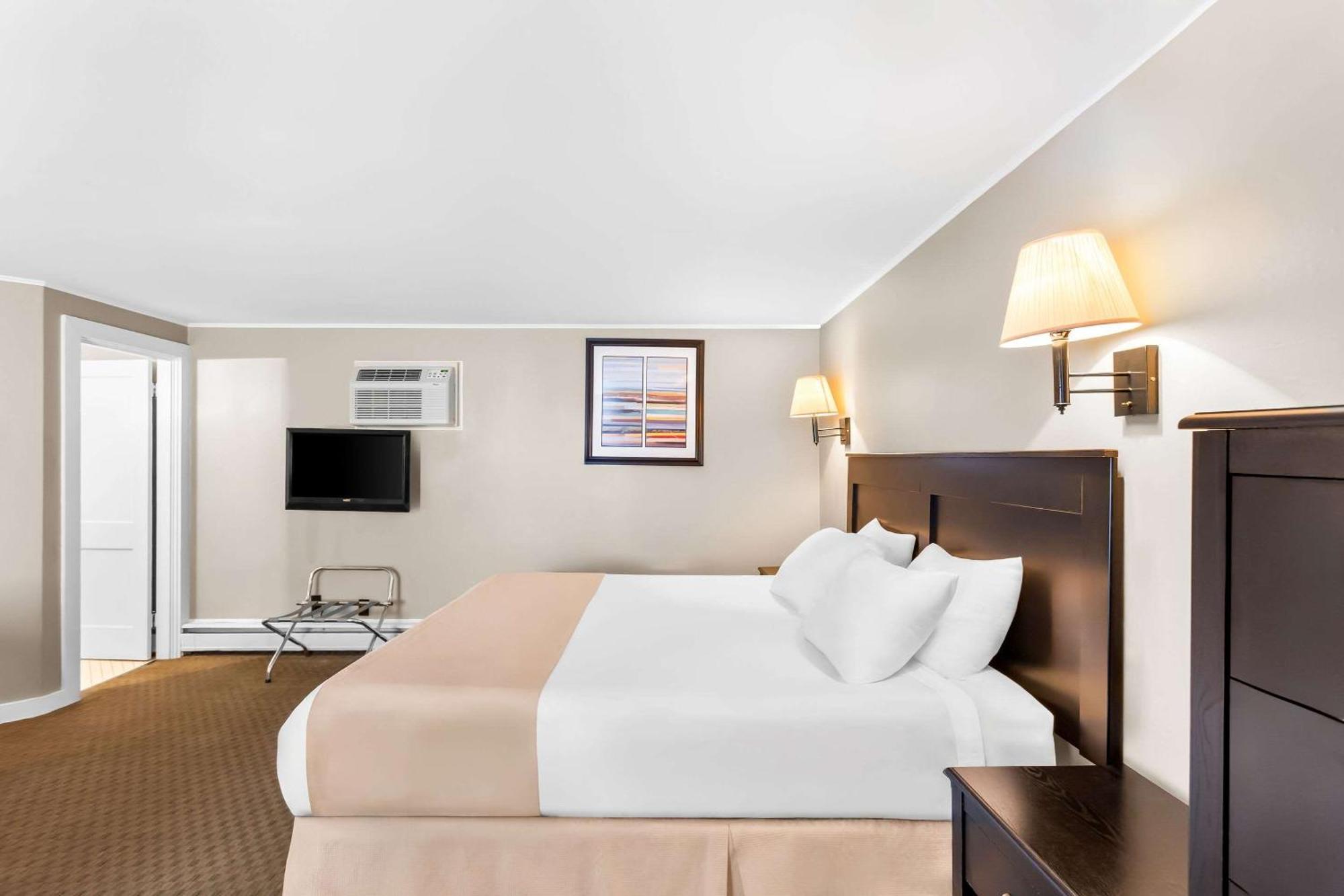 Rodeway Inn ゴーラム エクステリア 写真