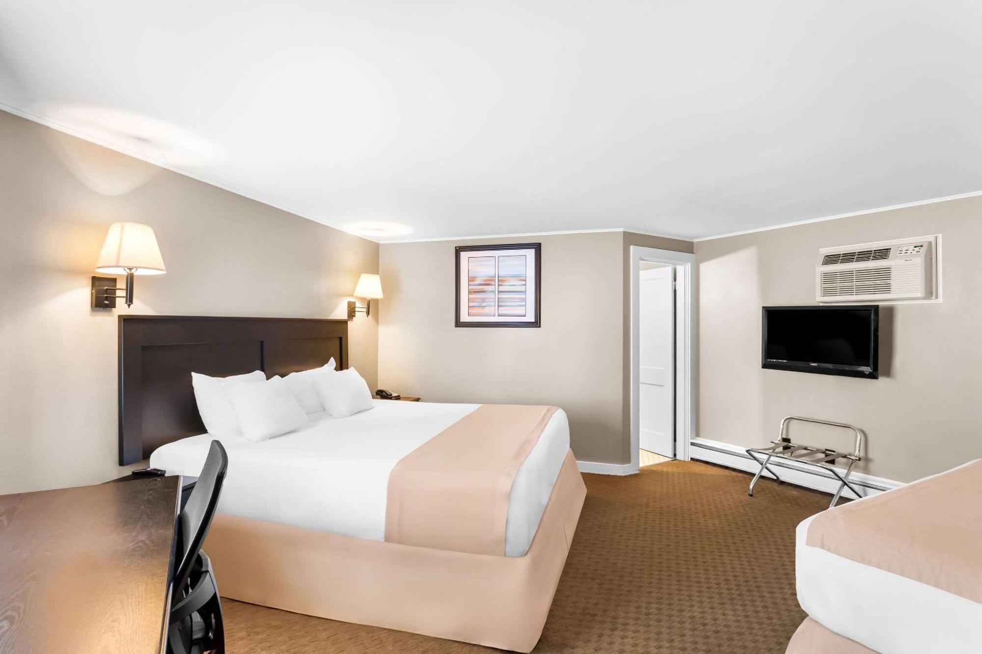 Rodeway Inn ゴーラム エクステリア 写真